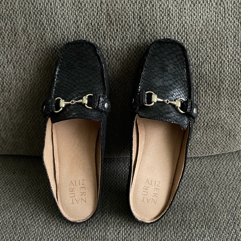 Women’s mules black leather